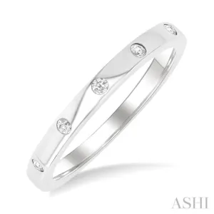 1/4 Ctw Flush Bezel Set Diamond Fashion Band in 14K White Gold