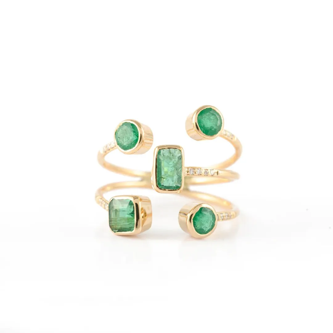 18K Yellow Gold Emerald Adjustable Ring