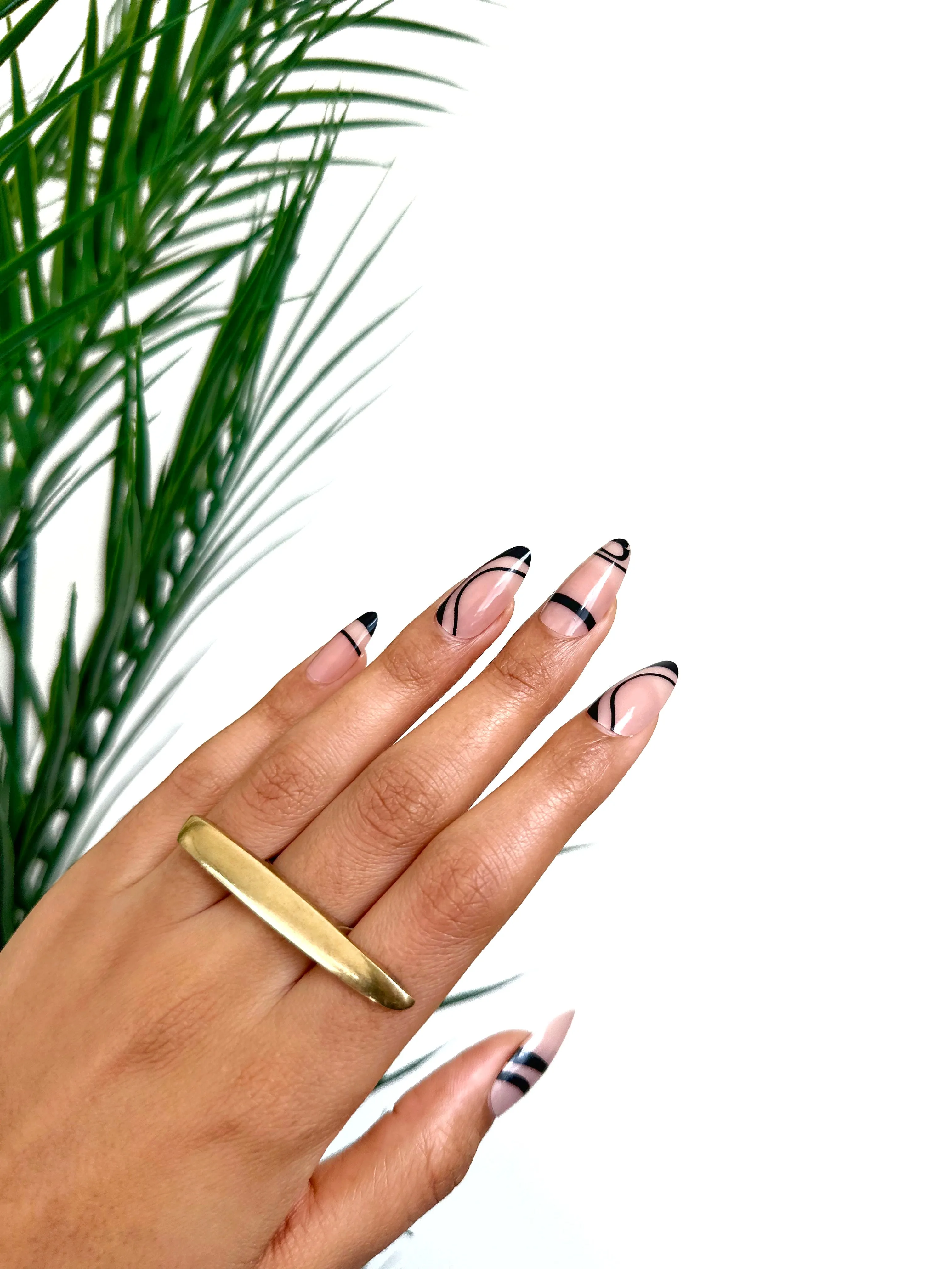 Addis Ring - Stunning and Timeless Accessory