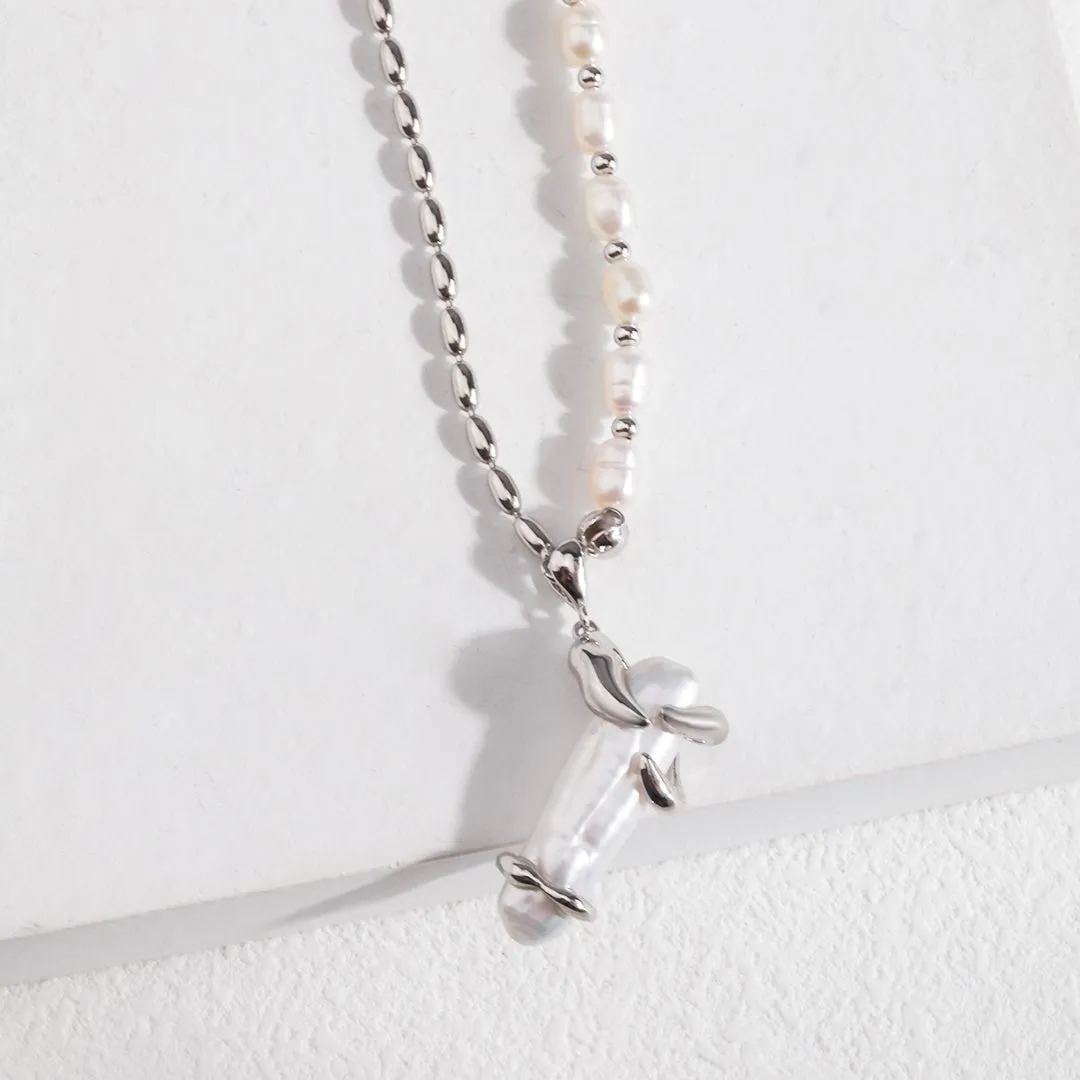 Baroque Pearl Pendant Metal-Accented Pearl Necklaces