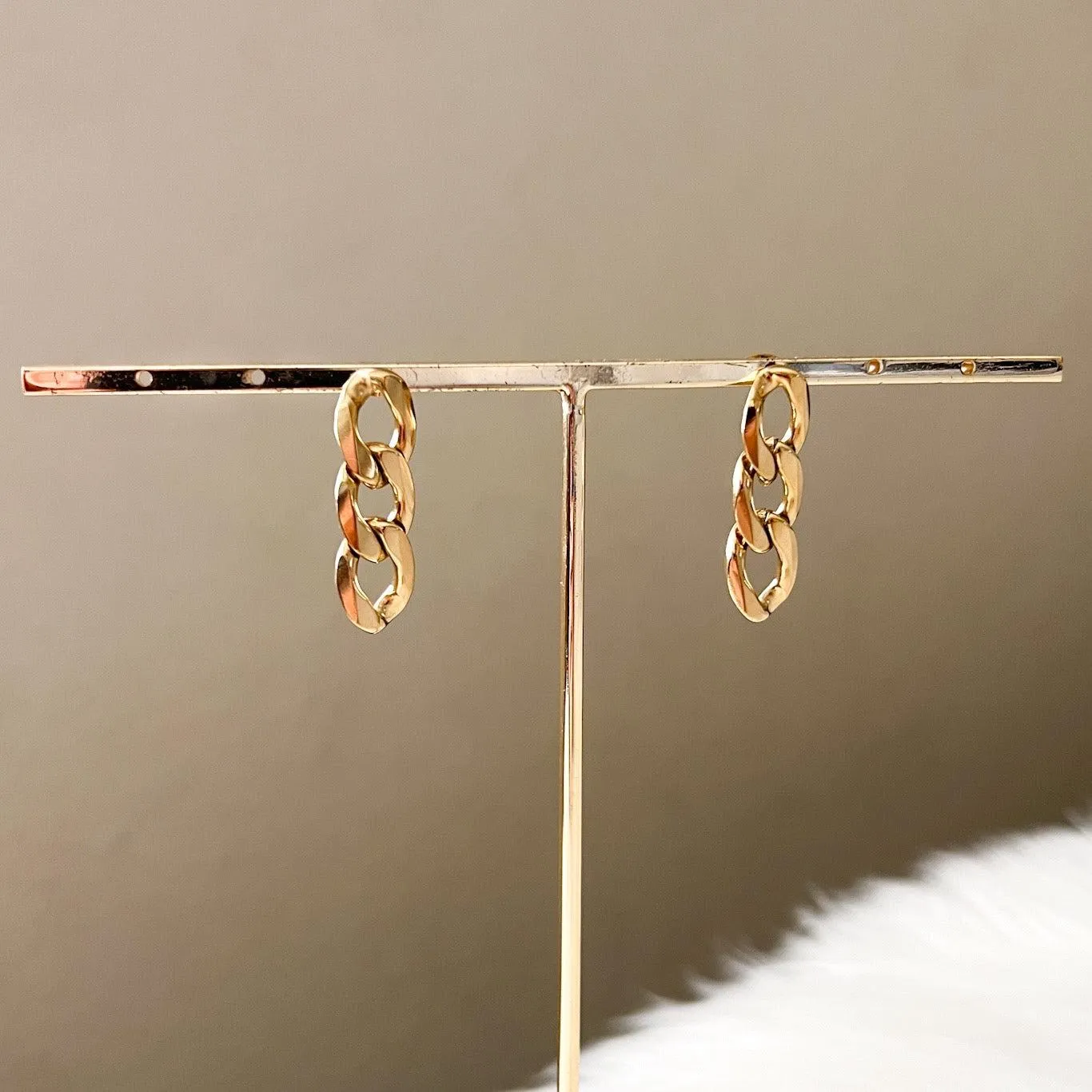 Chévere Chain Link Earrings - LAST CHANCE!