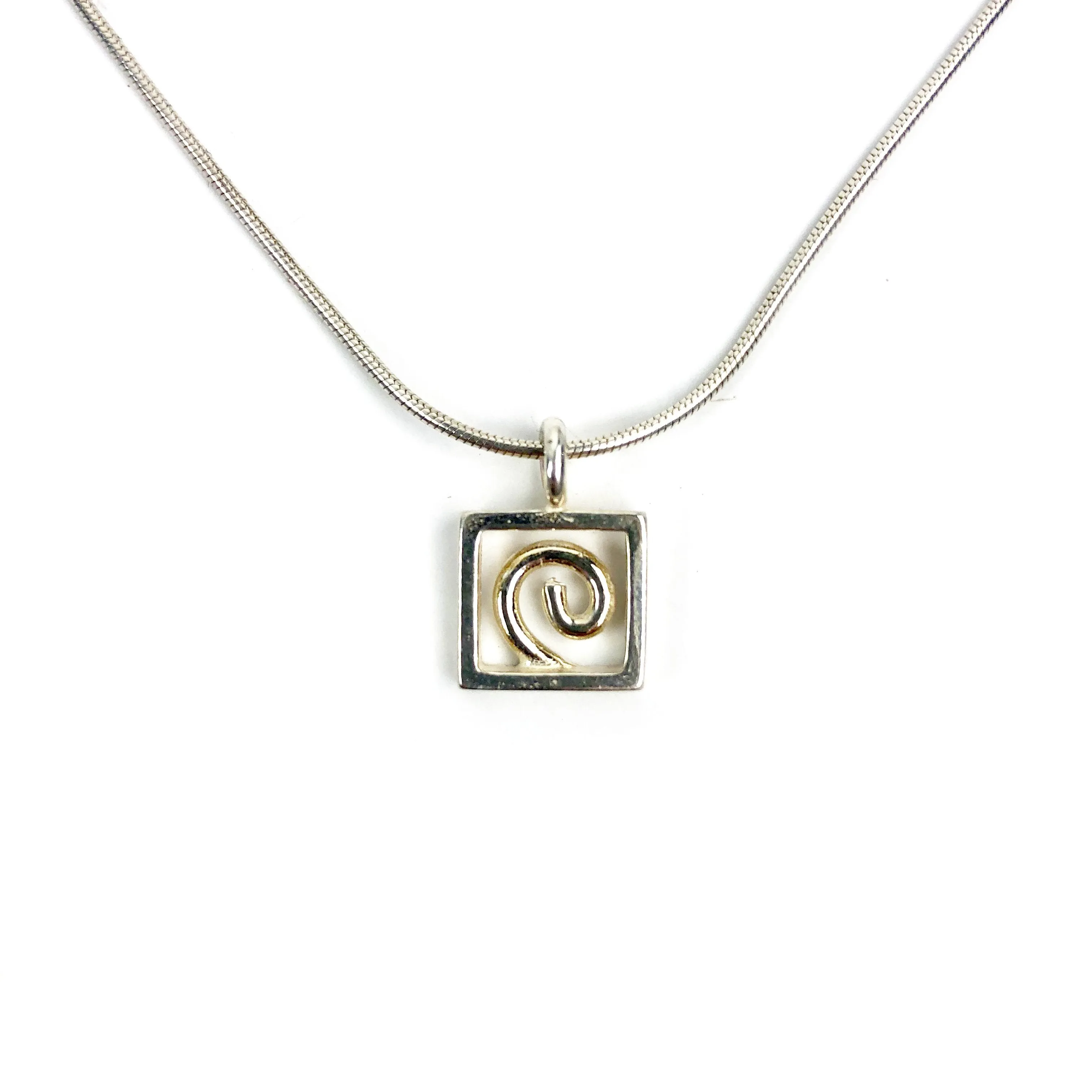 Donna D’Aquino Necklace: Pendant