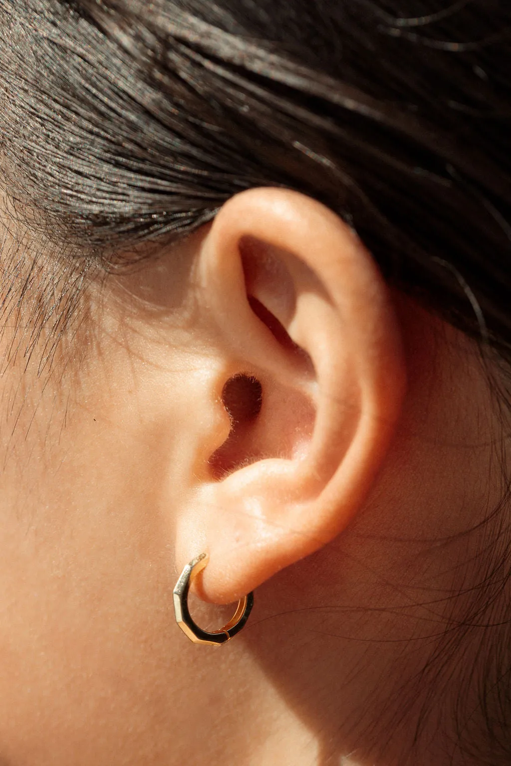 Mini Faceted Huggie Hoop Earrings - Akamai