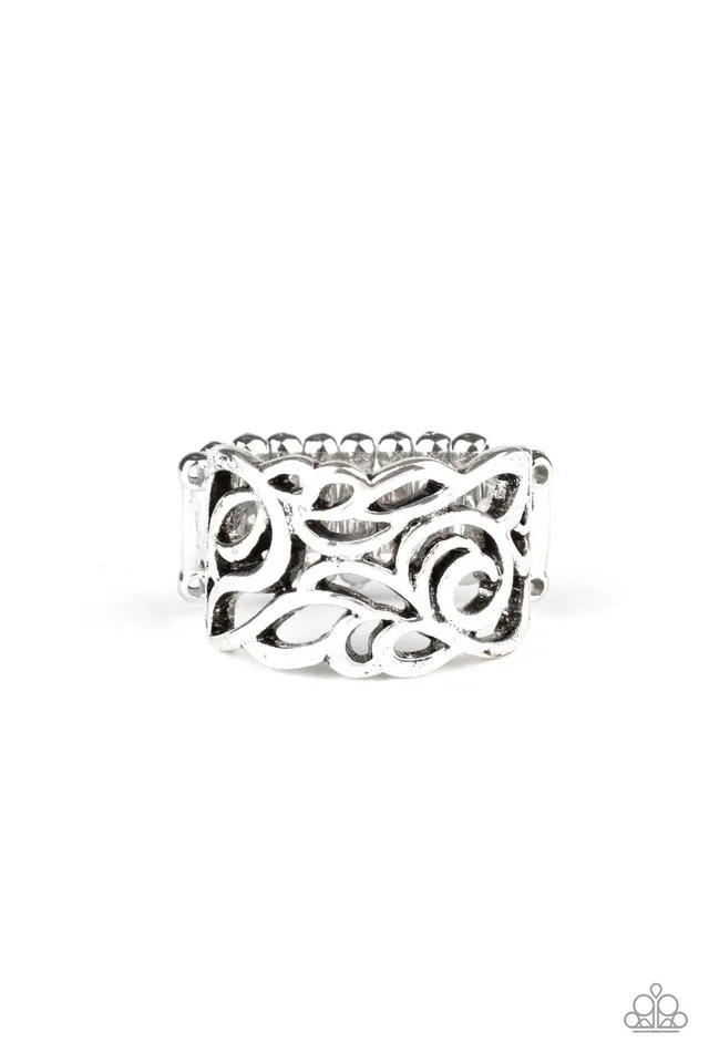 Paparazzi Ring ~ Ivy Leaguer - Silver