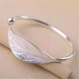 Plated Leaf Charm Bangle