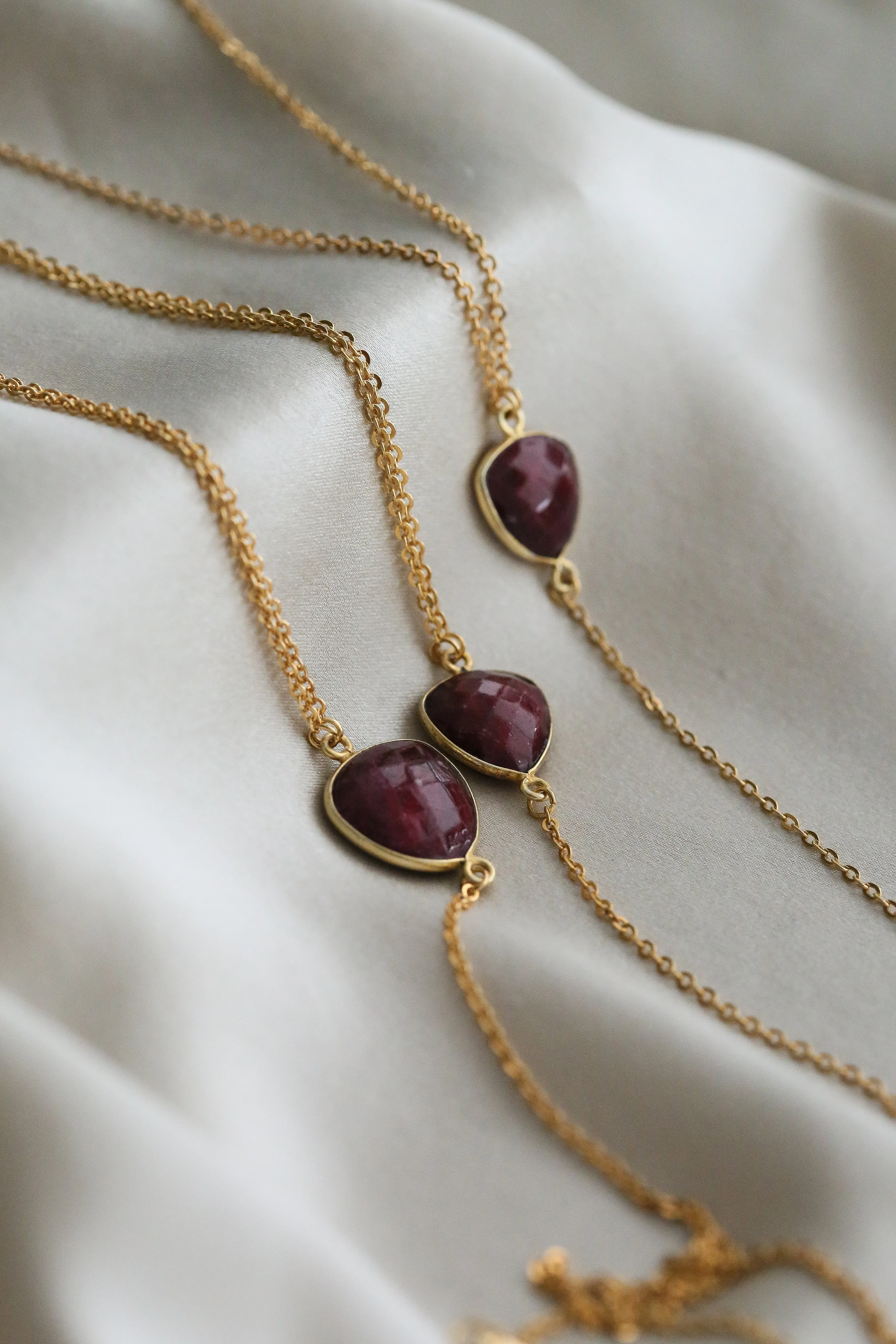 Precious Stones Lariat Necklaces