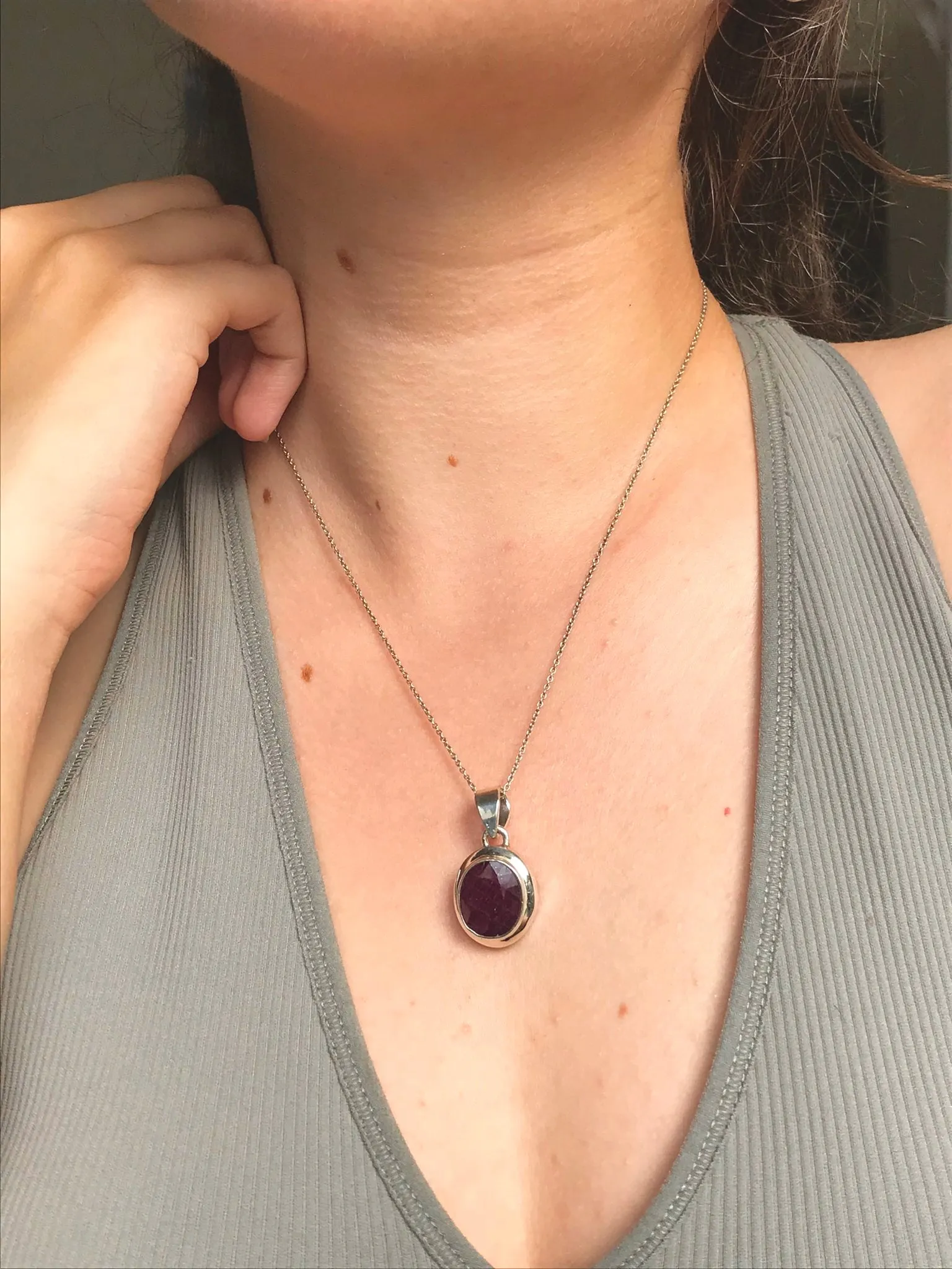 Ruby Ansley Pendant - Medium Oval