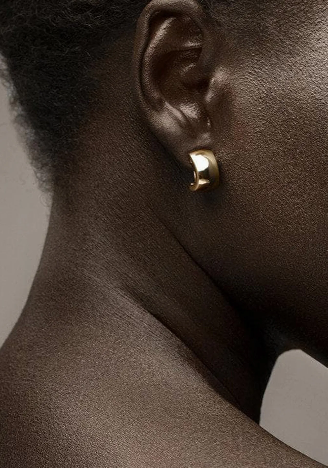 Uptown, 18K Yellow Gold Earrings