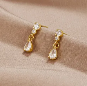 Yarina Crystal Teardrop Earrings